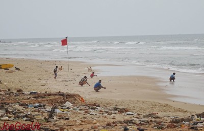 Baina_beach_defecation_zone.jpg