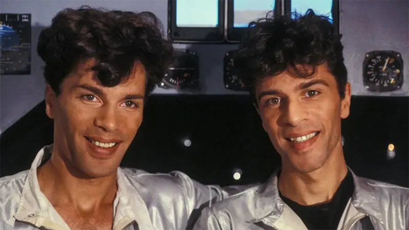 bogdanoff-twins-photos-13.webp